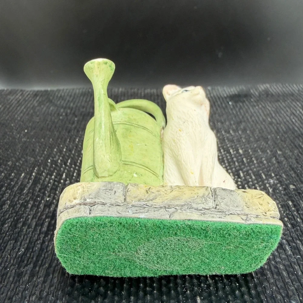 Beatrix Potter Cat W Watering Can Figurine Border‎ Fine Arts F Warne & Co 1991
